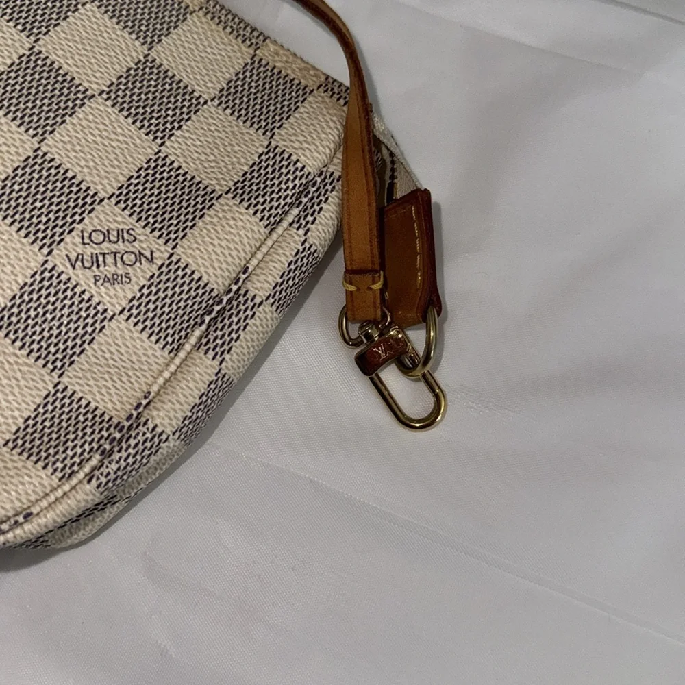LOUIS VUITTON Damier Azur Pochette Accessories